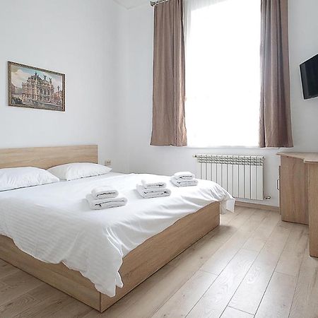 Buk Apartments On Doroshenka 29 Львів Екстер'єр фото