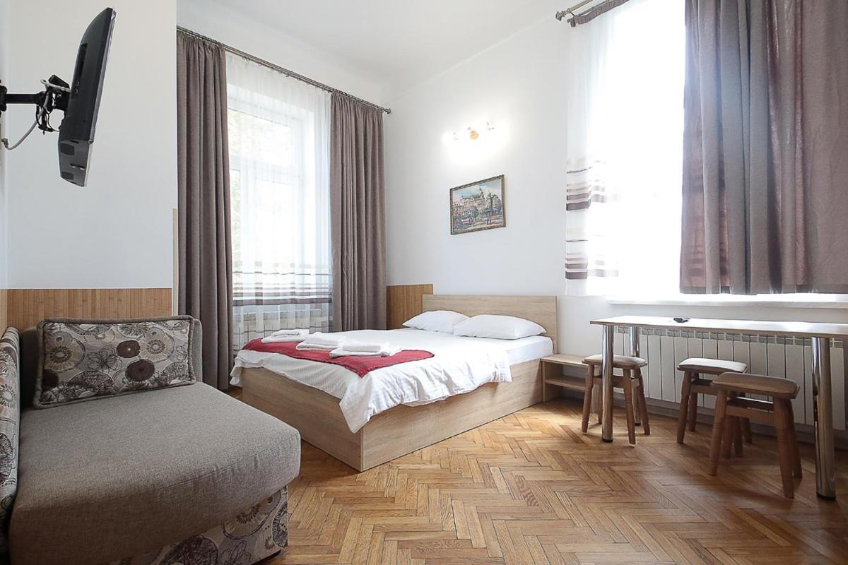 Buk Apartments On Doroshenka 29 Львів Екстер'єр фото